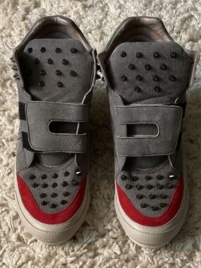 ✨Hush Puppies Spike Embellished High Tops - size 6.5